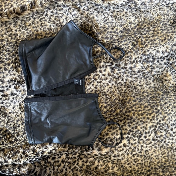 Leather faux tank - Picture 3 of 3